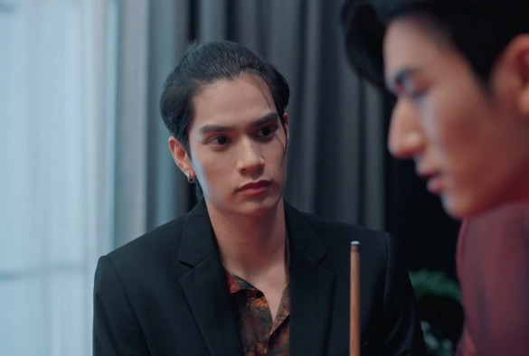 Кадр из дорамы Заходящее солнце