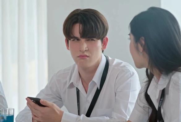 Кадр из дорамы Заходящее солнце