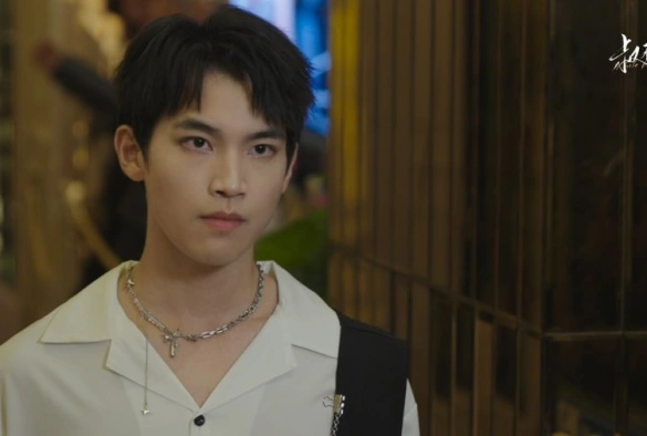 Кадр из дорамы Неизвестный дядя