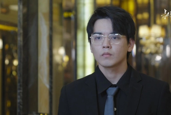 Кадр из дорамы Неизвестный дядя