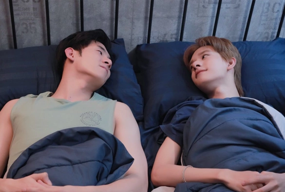 Кадр из дорамы Монстр по соседству