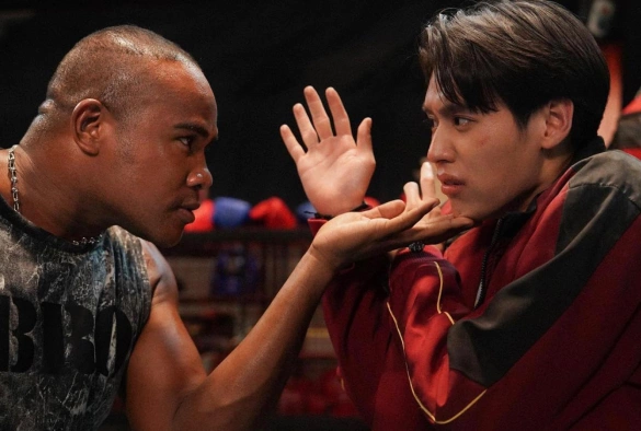 Кадр из дорамы Красный конверт