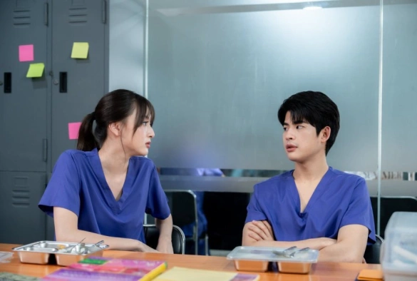 Кадр из дорамы Сладкоежка и хороший стоматолог