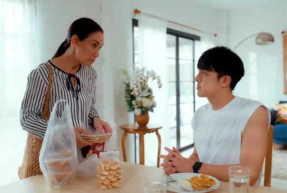 Кадр из дорамы Тайная любовь