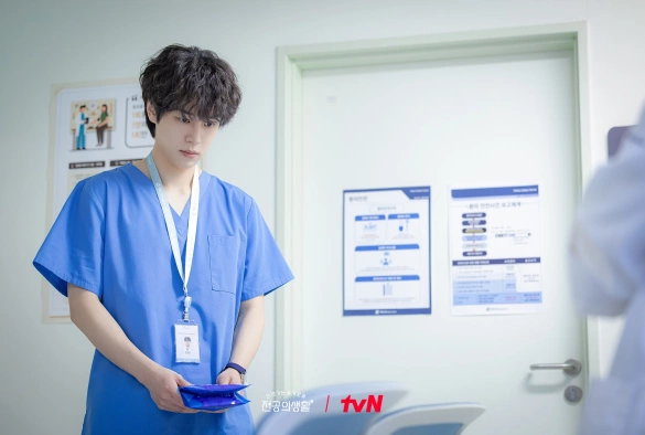 Кадр из дорамы Жизнь человека, который однажды станет мудрым