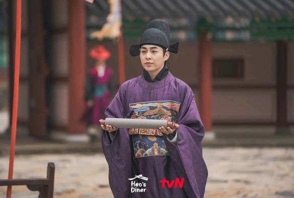 Кадр из дорамы Ресторан Хо