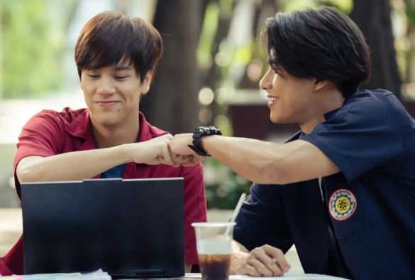 Кадр из дорамы Наше небо