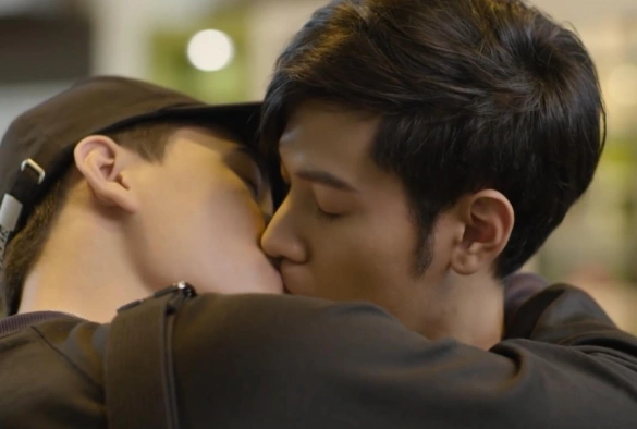 Кадр из дорамы Наше небо