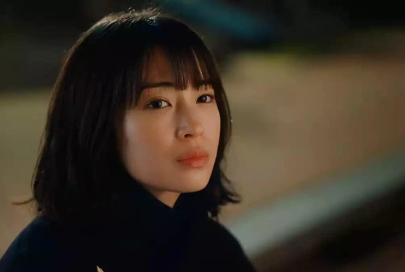 Кадр из дорамы Кто видел танец павлина в джунглях?