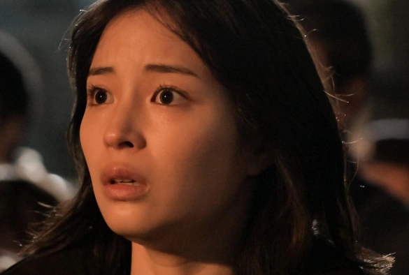 Кадр из дорамы Кто видел танец павлина в джунглях?