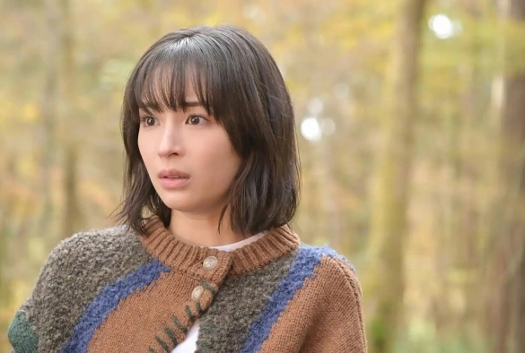 Кадр из дорамы Кто видел танец павлина в джунглях?