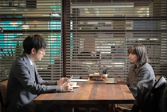 Кадр из дорамы Кто видел танец павлина в джунглях?