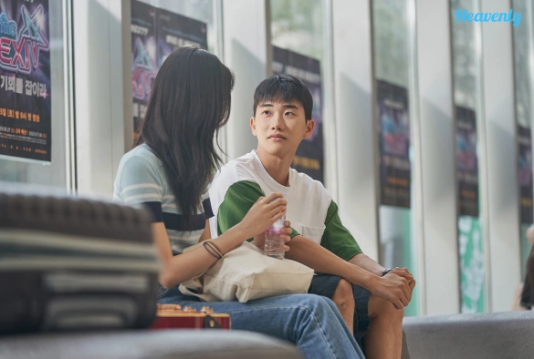 Кадр из дорамы Хи Су во втором классе