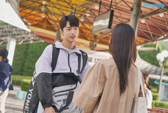 Кадр из дорамы Хи Су во втором классе