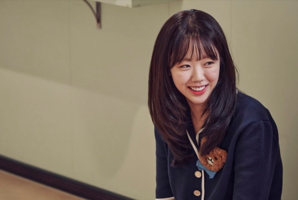 Кадр из дорамы Причудливый гостевой дом Киан