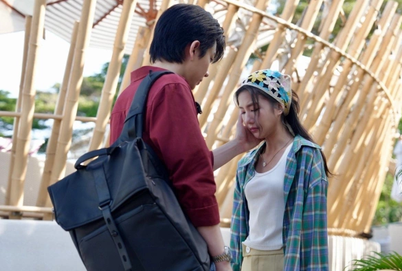 Кадр из дорамы Служба расставаний