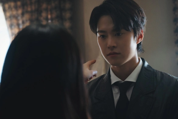 Кадр из дорамы За неделю до моей смерти