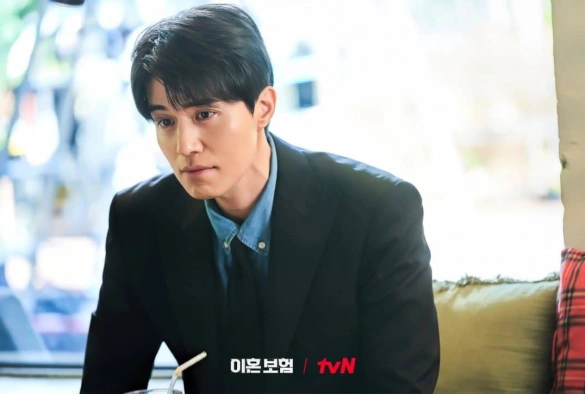 Кадр из дорамы Страховка на случай развода