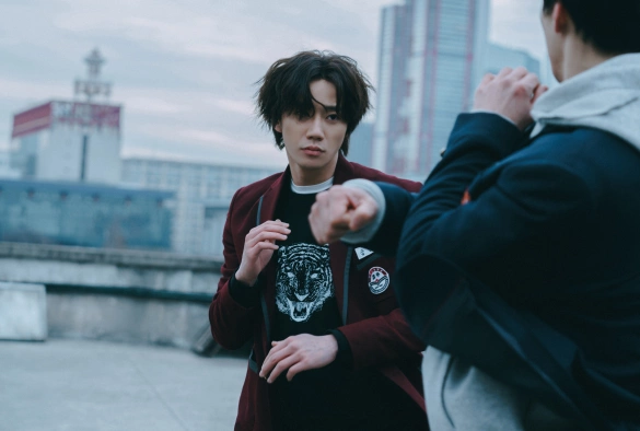 Кадр из дорамы Слабый герой 2 сезон