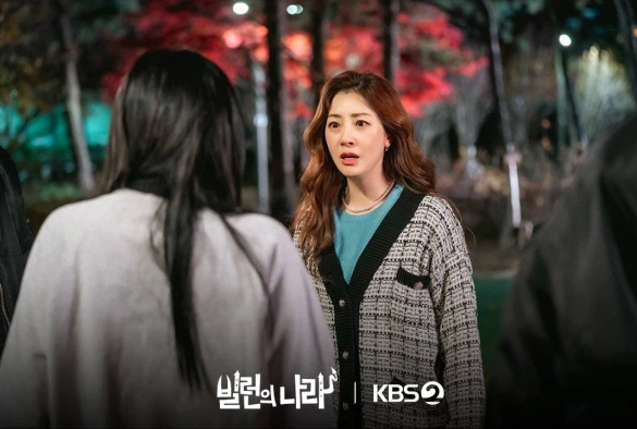 Кадр из дорамы Злодеи повсюду