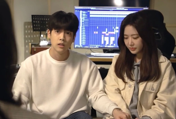 Кадр из дорамы Беременна в 16