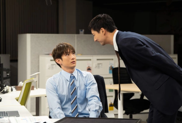 Кадр из дорамы Якудза и офисный планктон