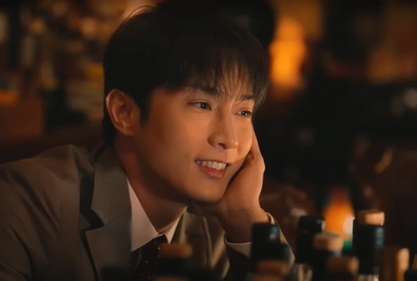 Кадр из дорамы Якудза и офисный планктон