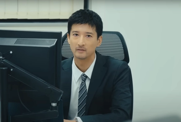 Кадр из дорамы Якудза и офисный планктон