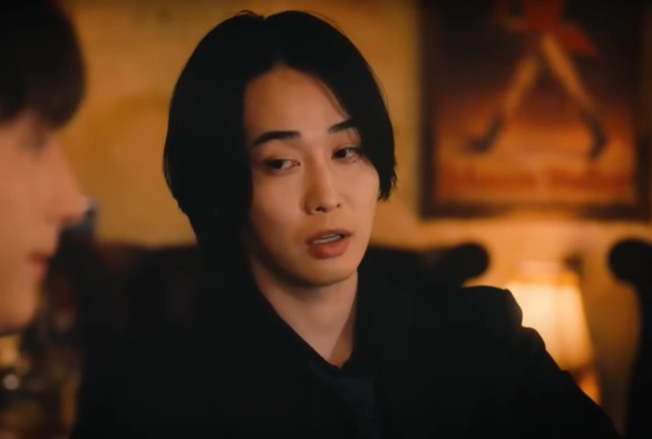 Кадр из дорамы Якудза и офисный планктон