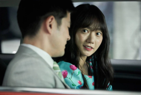 Кадр из дорамы Вирус