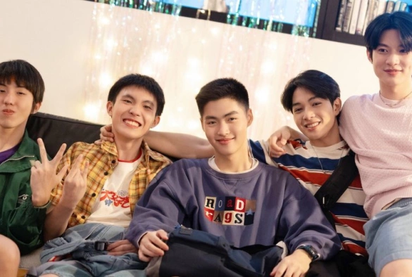 Кадр из дорамы Влюблённые мальчики