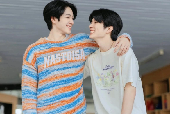 Кадр из дорамы Влюблённые мальчики