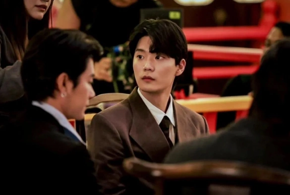 Кадр из дорамы Бангкокские парни