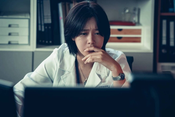 Кадр из дорамы Святая ночь: Охотники на демонов