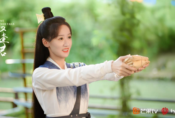 Кадр из дорамы Когда цветы опадут, мы встретимся вновь