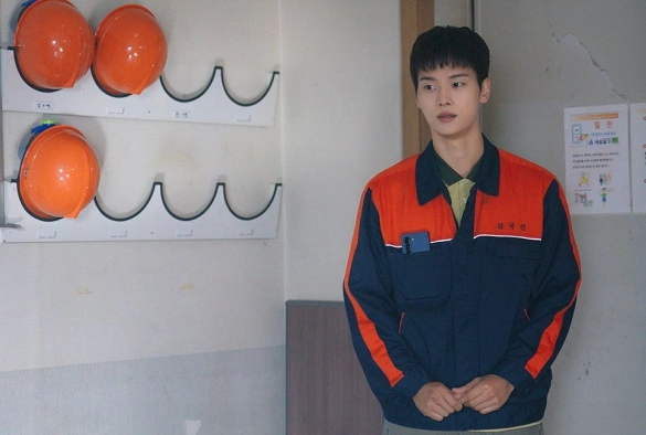 Кадр из дорамы Адвокат по трудовым спорам Но Му Джин