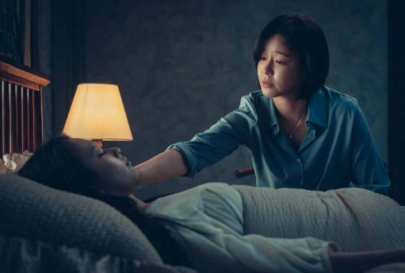 Кадр из дорамы Святая ночь: Охотники на демонов