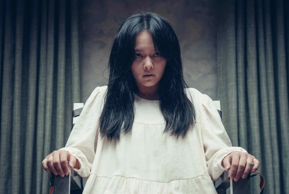 Кадр из дорамы Святая ночь: Охотники на демонов