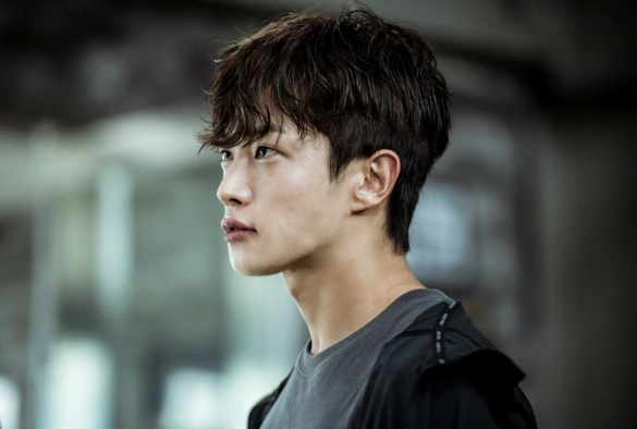 Кадр из дорамы Акула: Шторм