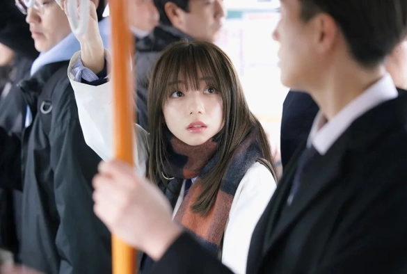 Кадр из дорамы Подозрительный партнёр (японская версия)