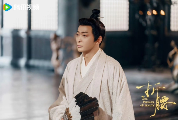 Кадр из дорамы Узник красоты