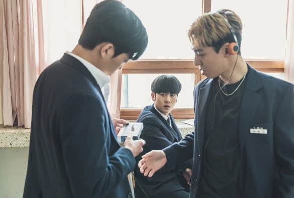 Кадр из дорамы Первый: Герои старшей школы