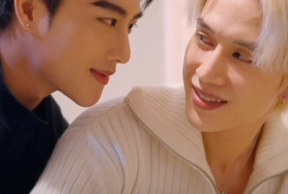 Кадр из дорамы Сезон любви в Симанэ