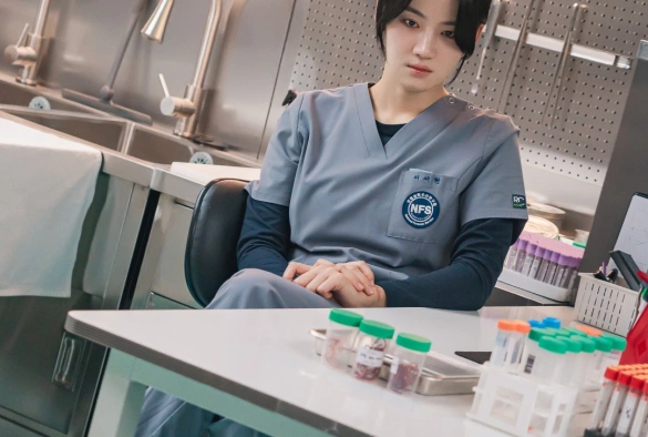 Кадр из дорамы Охотник со скальпелем