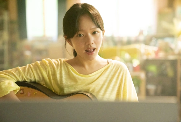 Кадр из дорамы Полуночное солнце