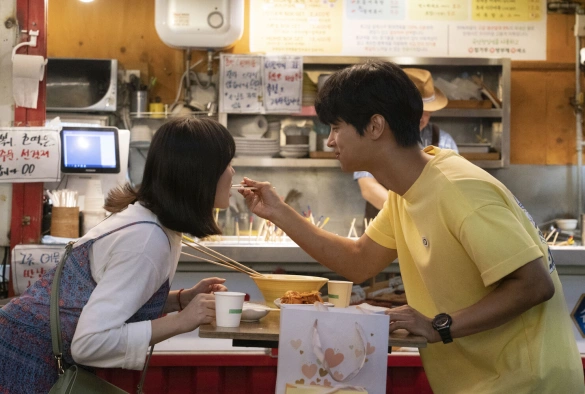 Кадр из дорамы Полуночное солнце