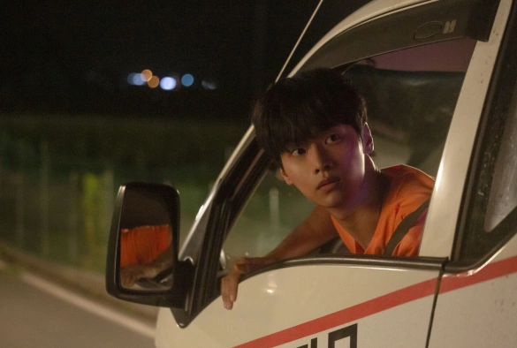 Кадр из дорамы Полуночное солнце