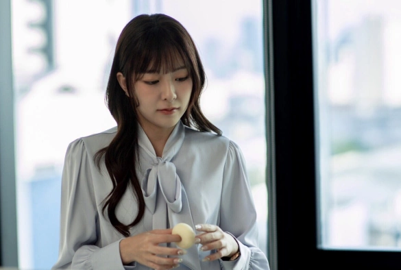 Кадр из дорамы Продуктовый магазин Ван