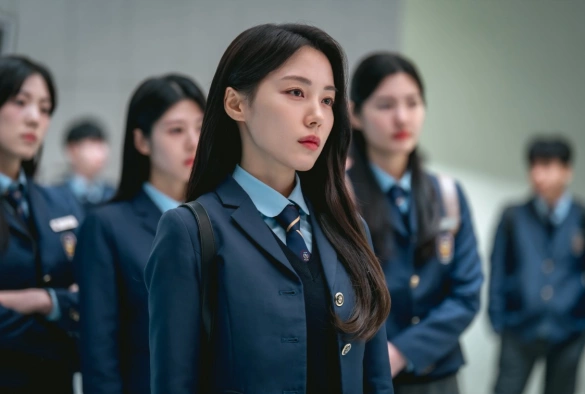 Кадр из дорамы Международная старшая школа Чхондам 2 сезон