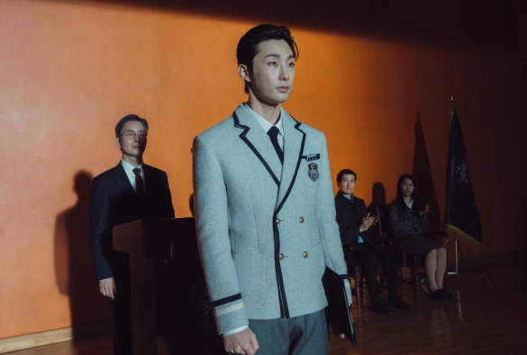 Кадр из дорамы Слабый герой